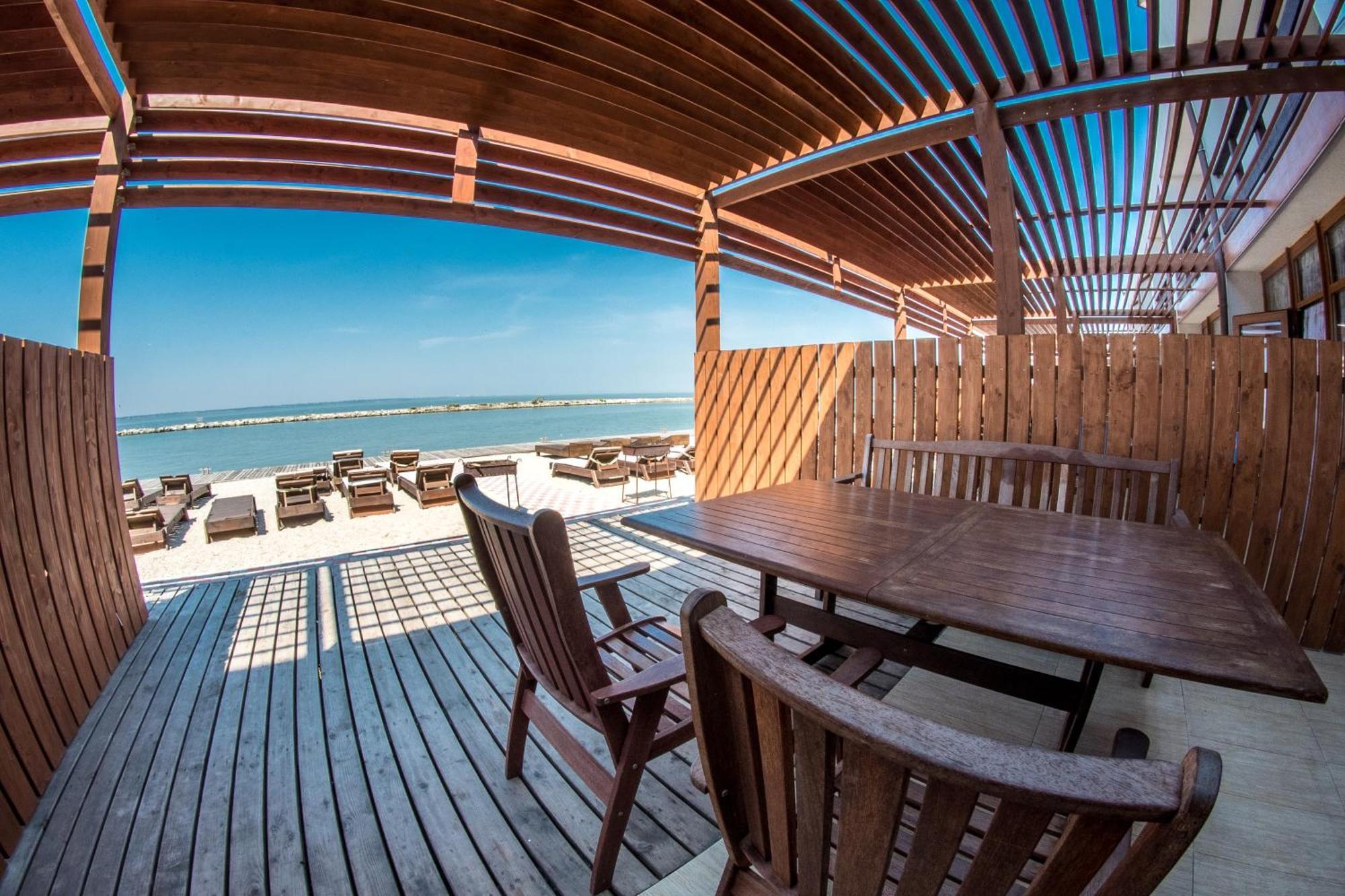 Prichal 80 Hotel Zatoka Kültér fotó