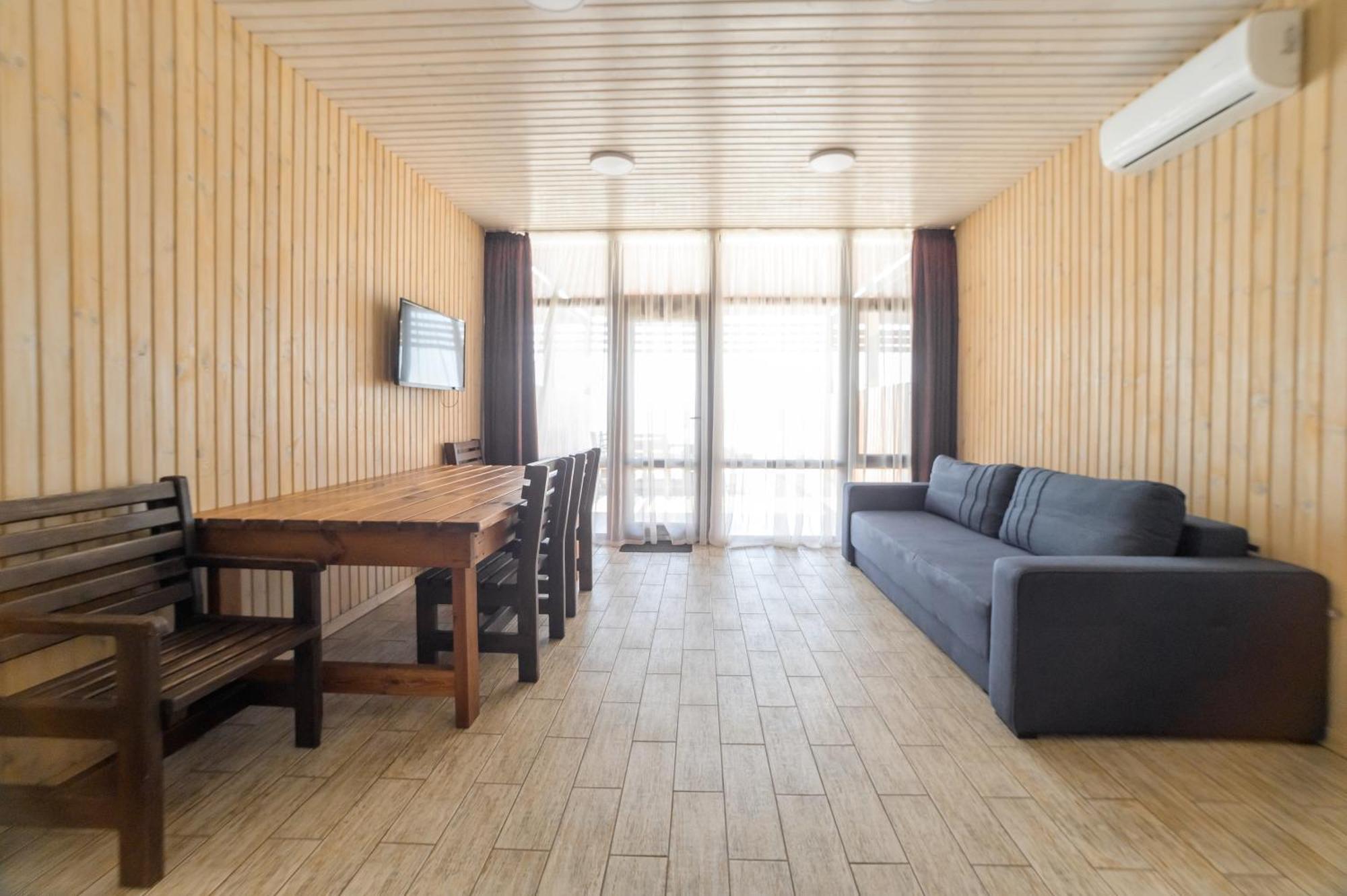 Prichal 80 Hotel Zatoka Kültér fotó